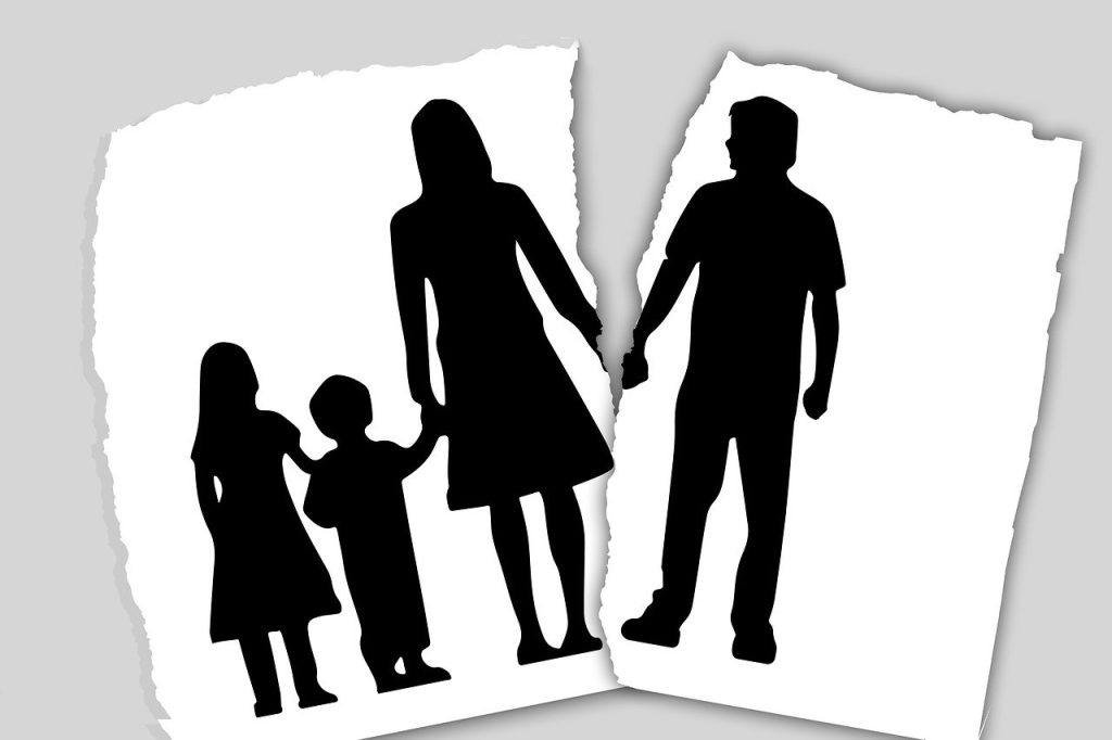 family-ga23b57bd4_1280 Law News | Family Law Attorney Gives Advice on What to Avoid When Hiring a Divorce Lawyer in New Bestseller