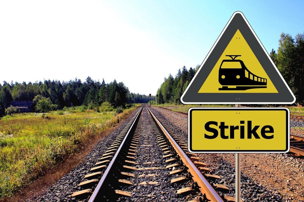 rail-g338450e34_1280 Law News | GMB targets bold in fresh workers' rights legal action
