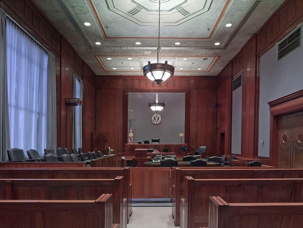courtroom-898931_1280 Law News | Could mediation reduce court backlog?