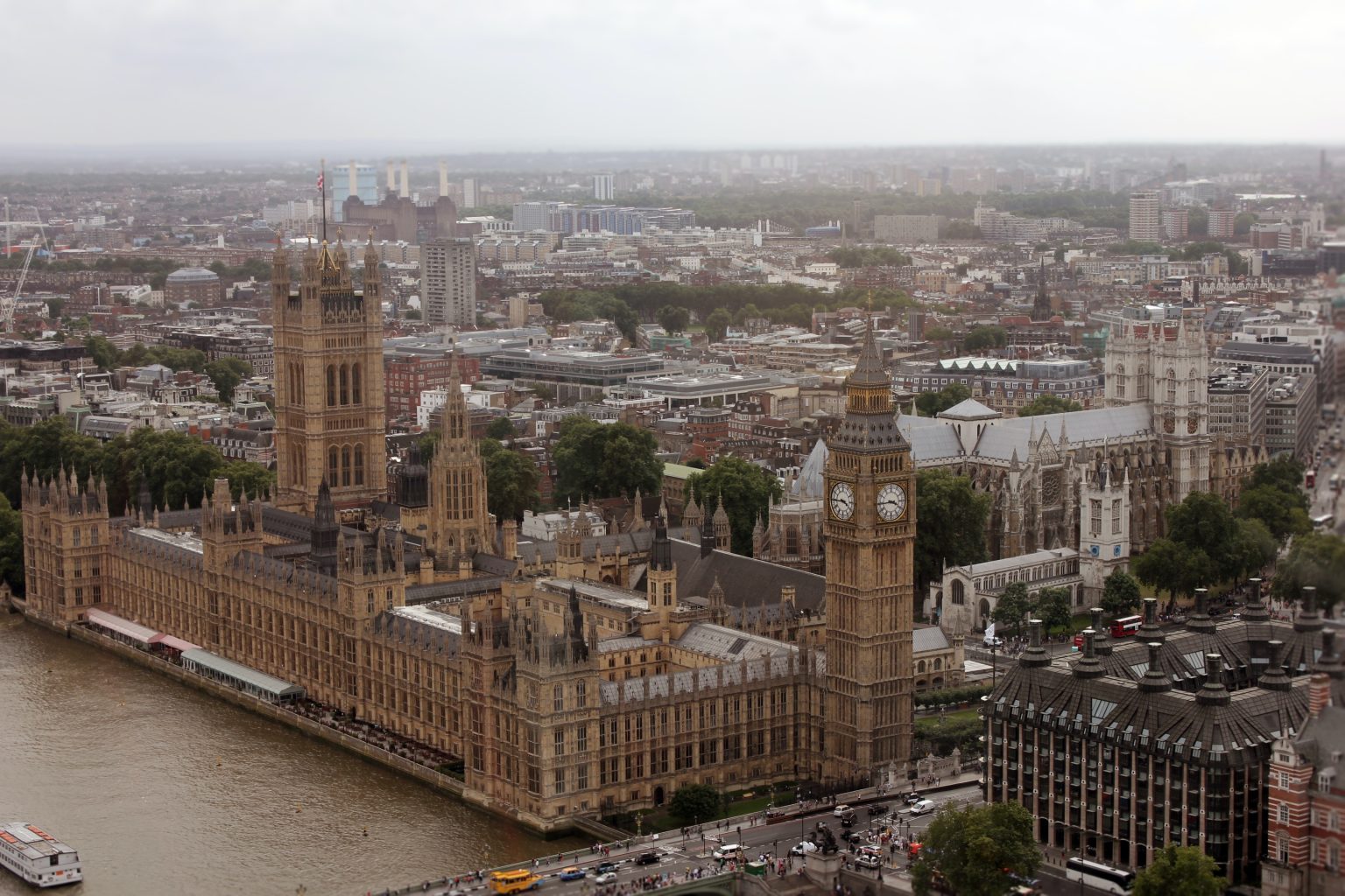 Law News | Powers of attorney modernised as legislation allows CILEX Lawyers to certify LPA copies for the first time