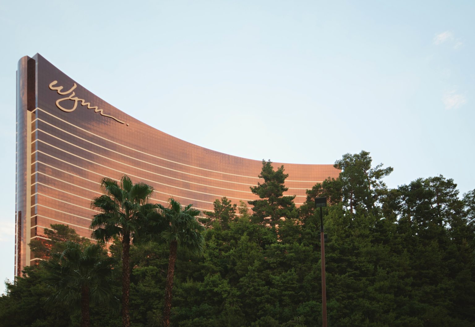 pexels-scott-webb-165784 Law News | Comparing Experiences Between Brick-and-Mortar and Virtual Casinos