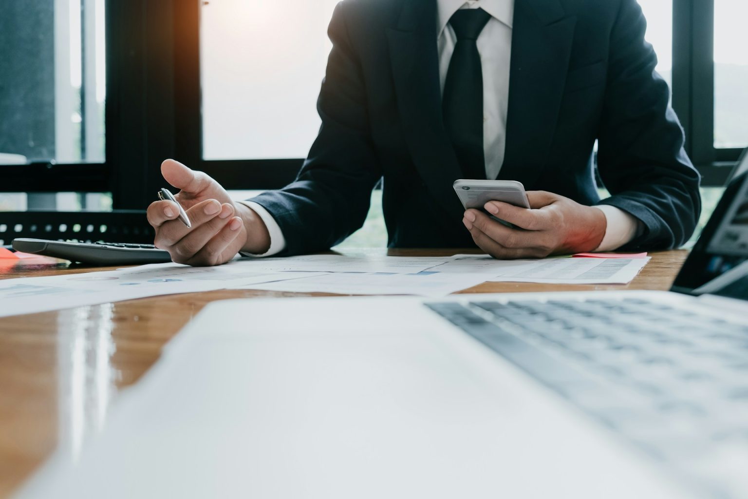 getty-images-hbBQQlJ_v84-unsplash Legal Framework of FSMA in Digital Investment Marketing: Analysis and Implications