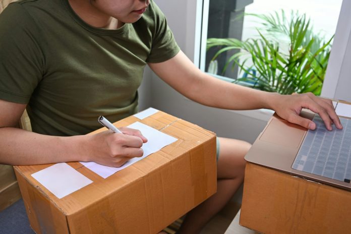 Avoid Legal Trouble When You Send Parcel to France
