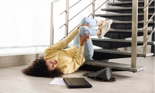 Slip and Fall Lawsuit Slip and Fall Lawsuit