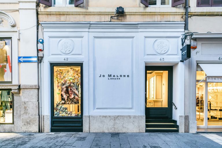 Law News | Jo Malone Sued Over Her Own Name 25 Years After Selling Business Estée Lauder Challenges Zara Fragrance Branding Linked to Jo Malone