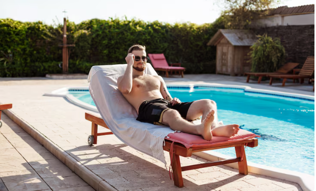 Tourist Sued Over a Pool Lounge Chair Tourist Sued Over a Pool Lounge Chair
